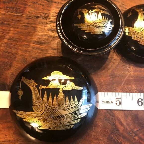 Black Lacquer Asian Round Nesting Boxes 4,3 and 2 inch - Picture 5 of 10